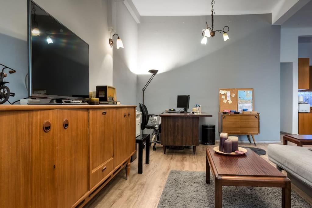 Renovated, Open And Functional Old House Héraklion